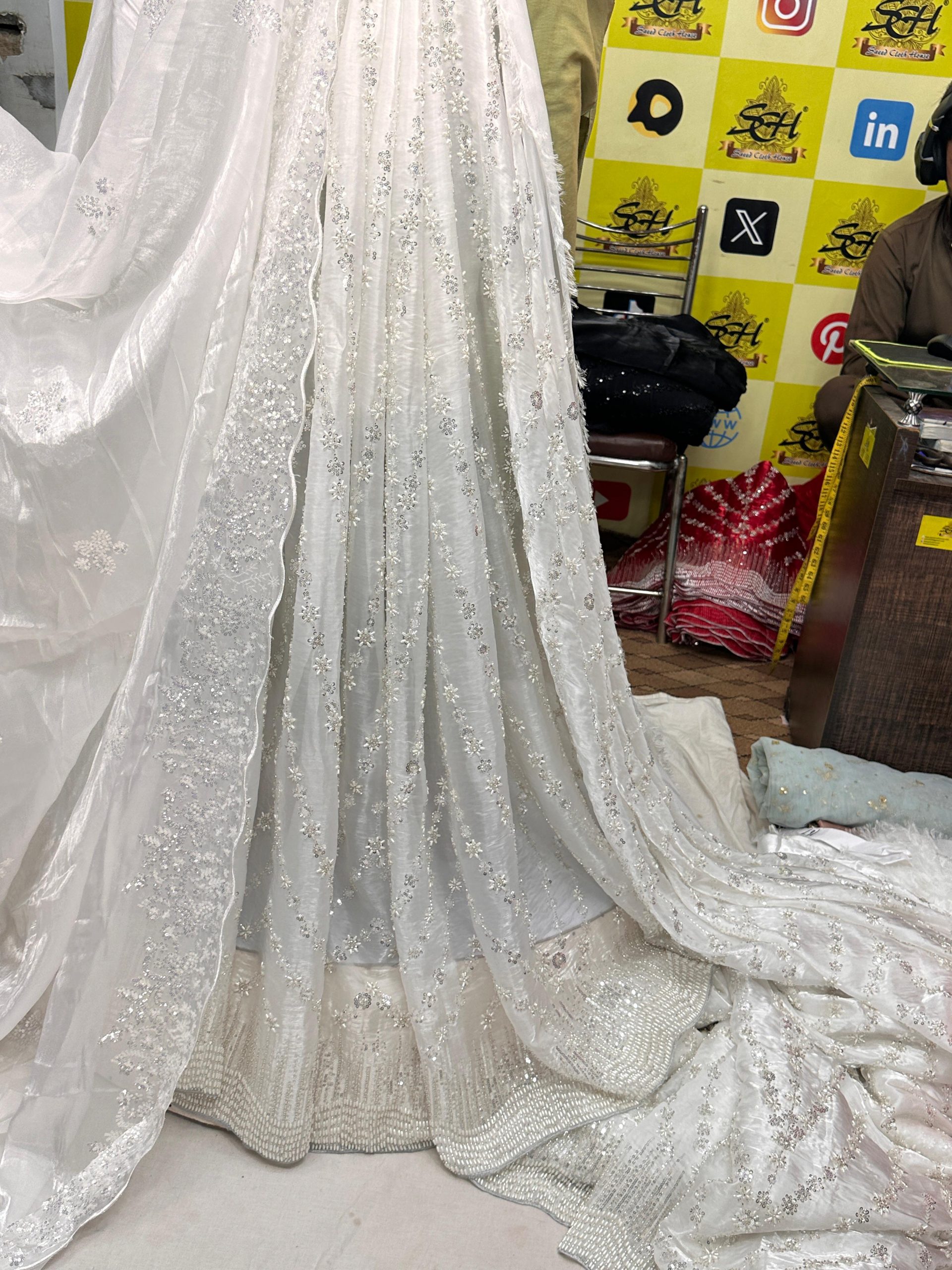 SC16 Off White Beads and sequence work Cutdana Fabrics